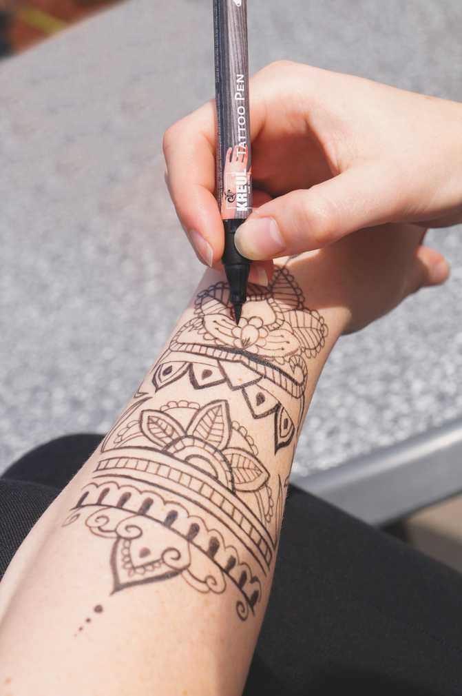 Your skin shouts Helau! Cool looks with the KREUL Tattoo Pen