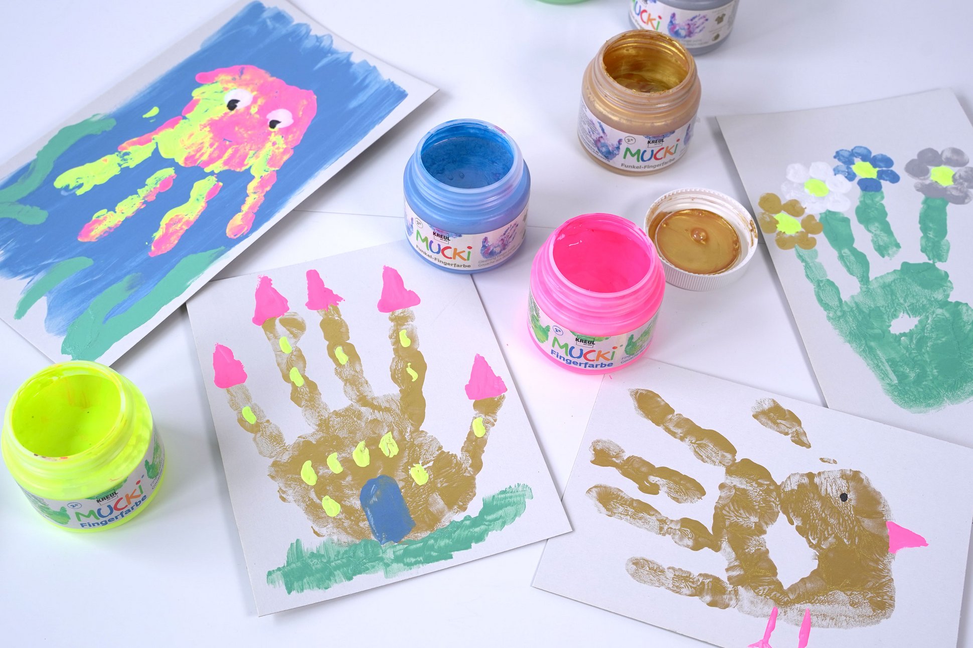 MIt MUCKI Fingerfarben Hand-Abdruck Tiere malen