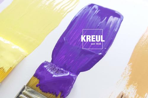 Pinselaufstrich mit KREUL Acyrlfarbe in Violett