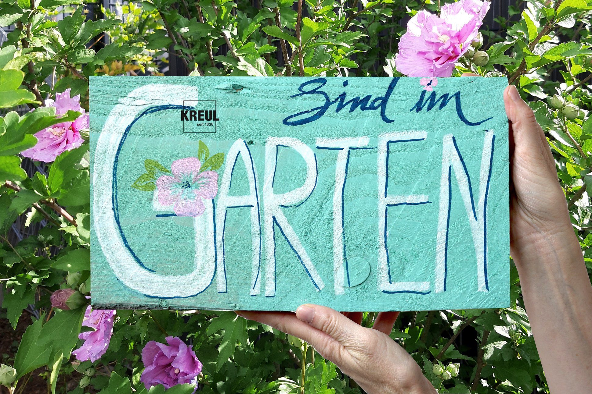 Schild Holz Garten mit KREUL Acrylfarbe anmalen DIY Idee