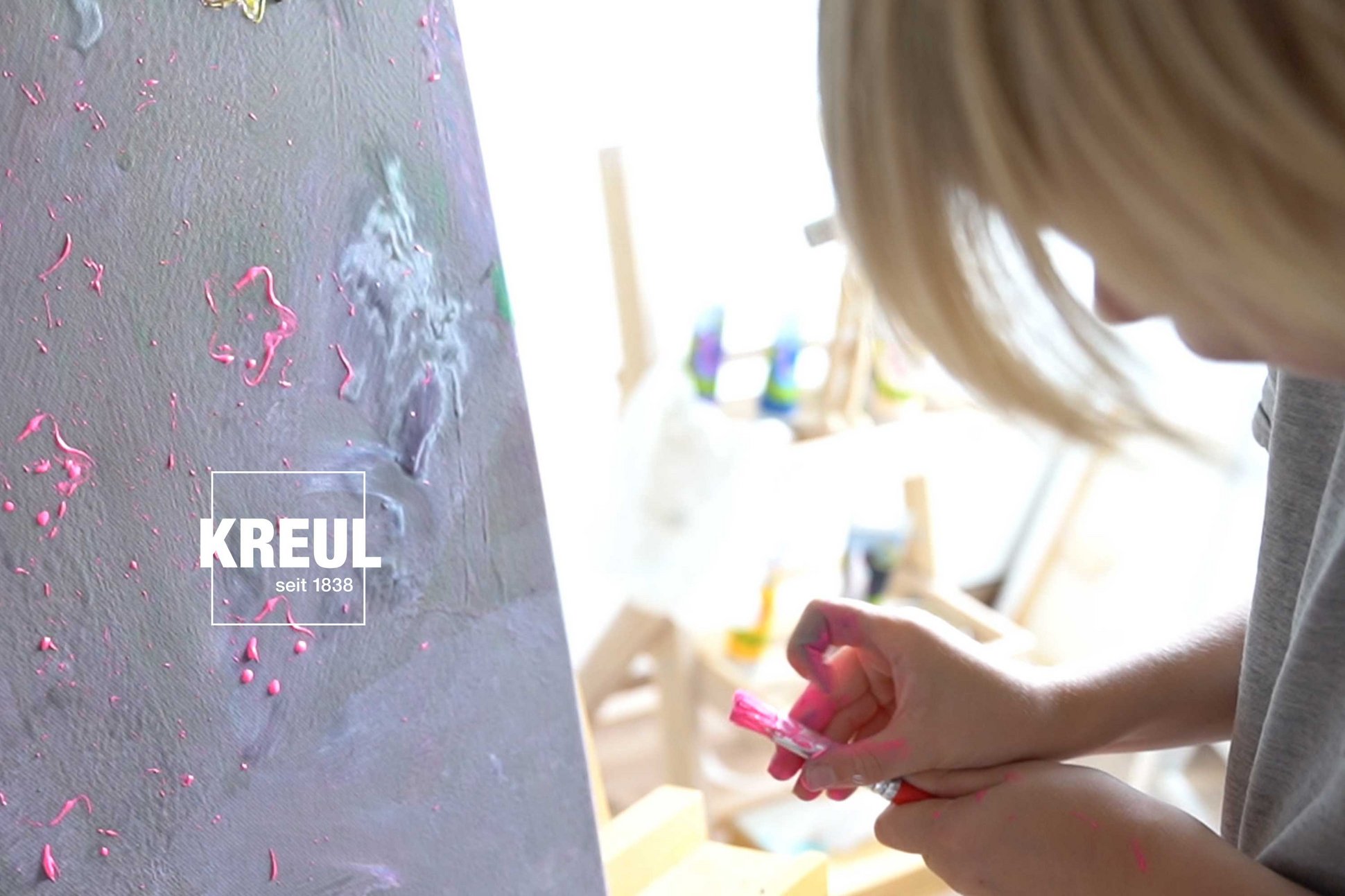 Malen an der Staffelei mit KREUL Kinder Künstlerfarbe