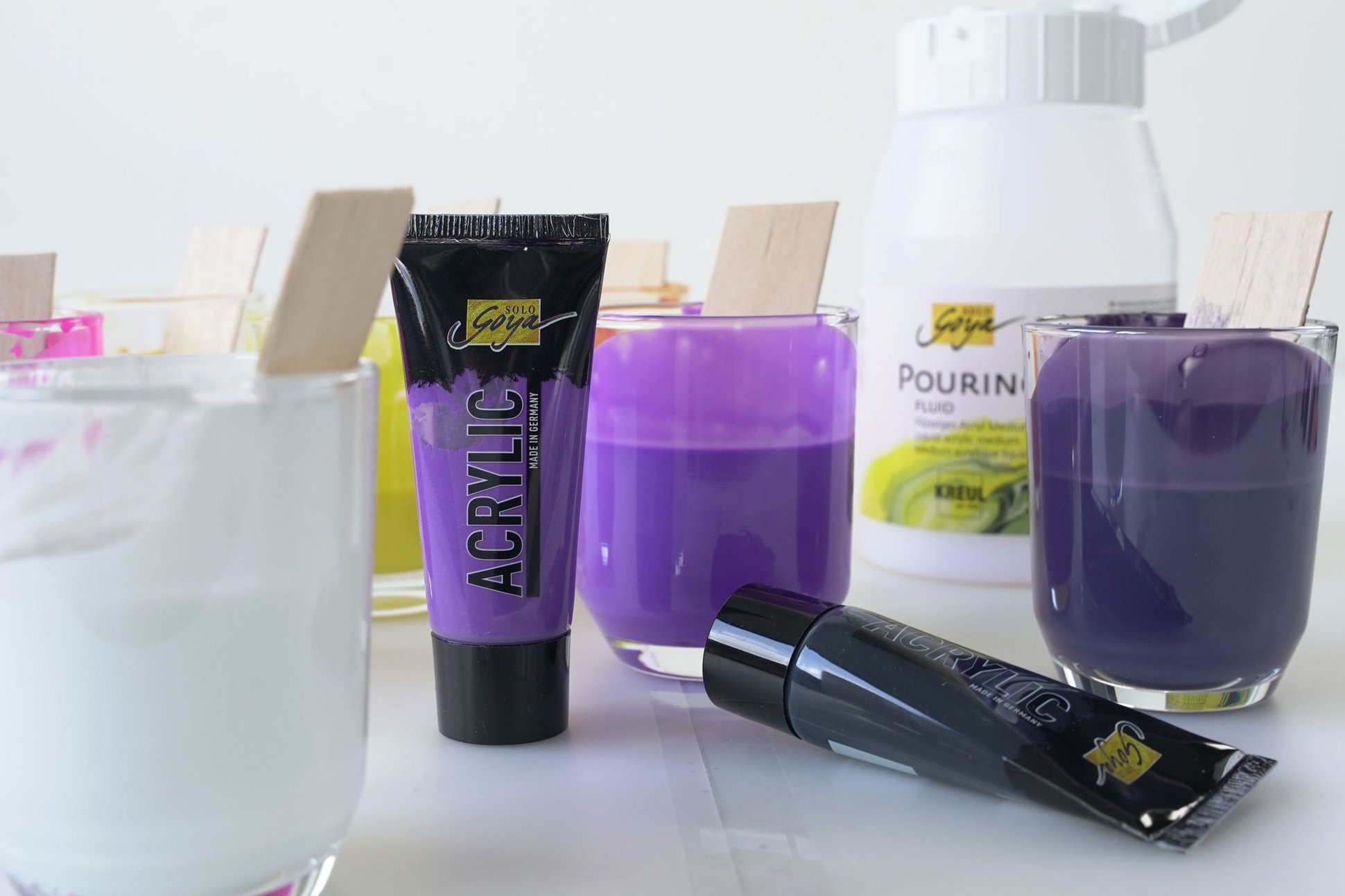 SOLO GOYA Acrylic Acrylfarbe perfekte Konsistenz für Pouring Technik