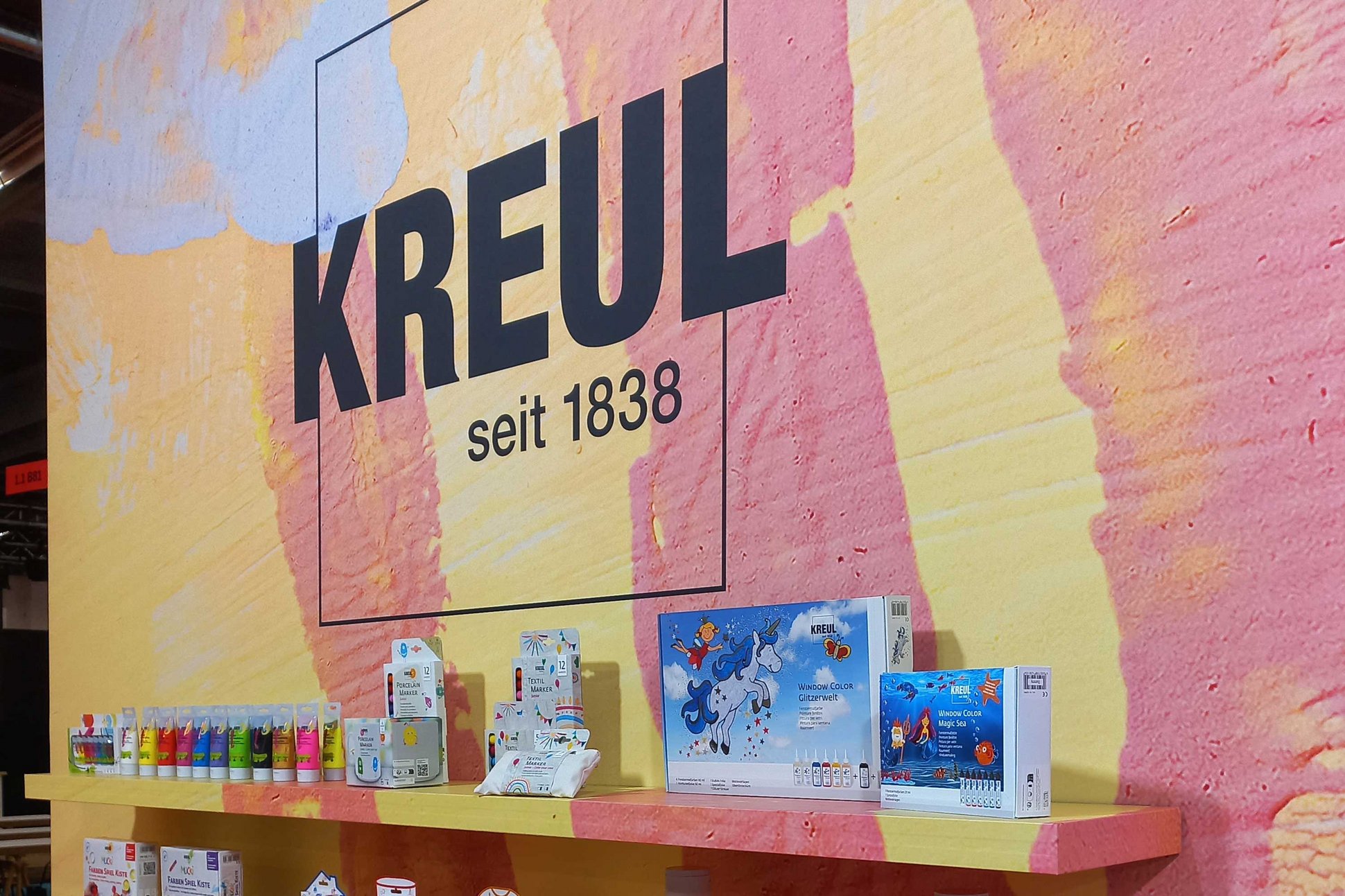 Präsentation KREUL Window Color Set Magic Sea auf der Messe Creativeworld 2025