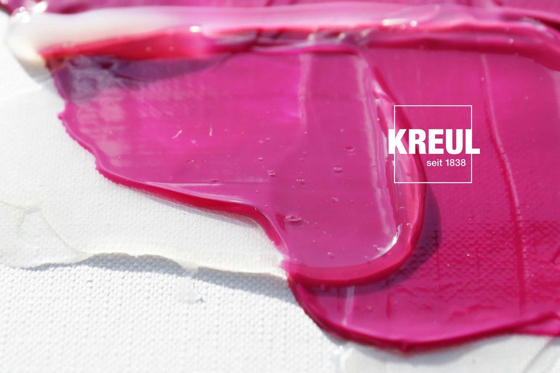 KREUL Farbe des Monats Pink Acrylfarbe Künstler