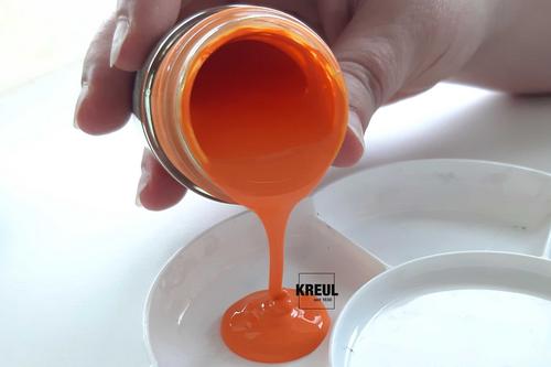 Orange KREUL Farbe des Monats Mai