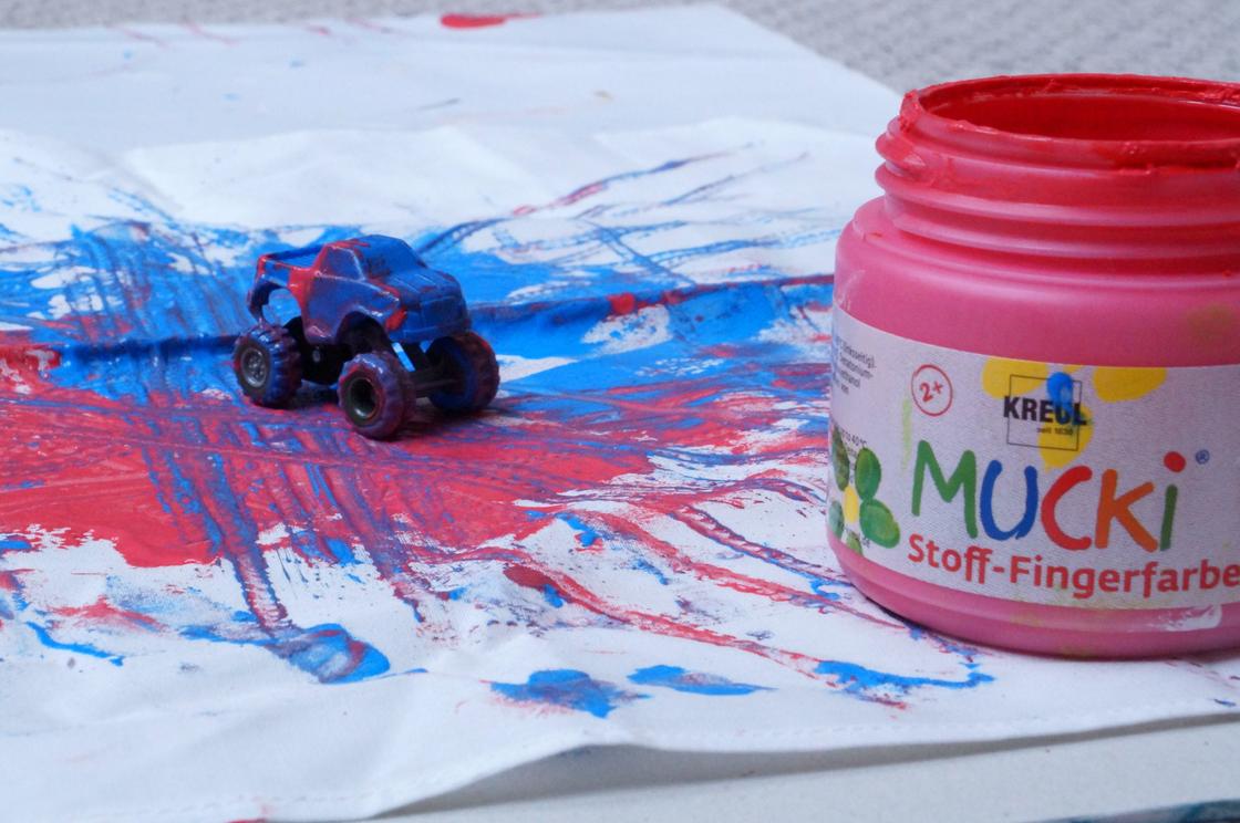 Extra für Kinder – die MUCKI Stoff-Fingerfarbe