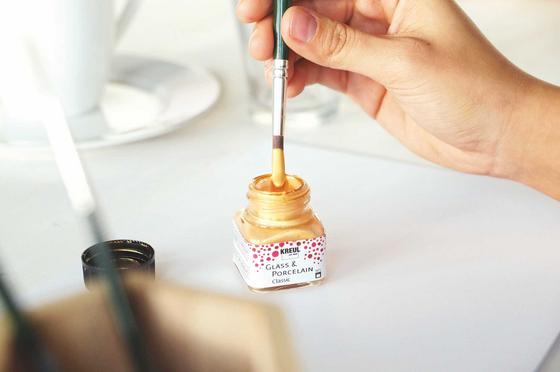 Traumhafte Wirkung mit KREUL Glass & Porcelain Farben