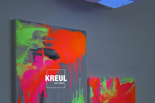 Kunstwerke mit SOLO GOYA Triton Acrylic fluoreszierenden Farben