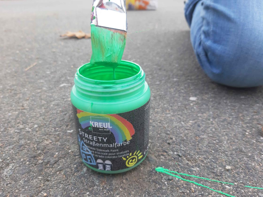 KREUL Streety Strassenmalfarbe gruen grassgruen 