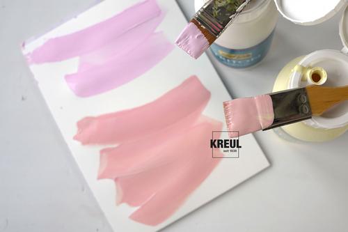 Rosa Farbaufstrich mit SOLO GOYA Farben