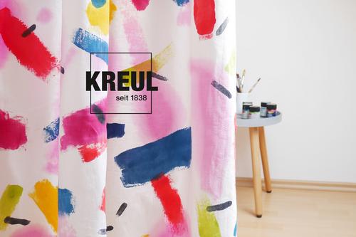 Vorhang mit KREUL Stoffmalfarben bemalt