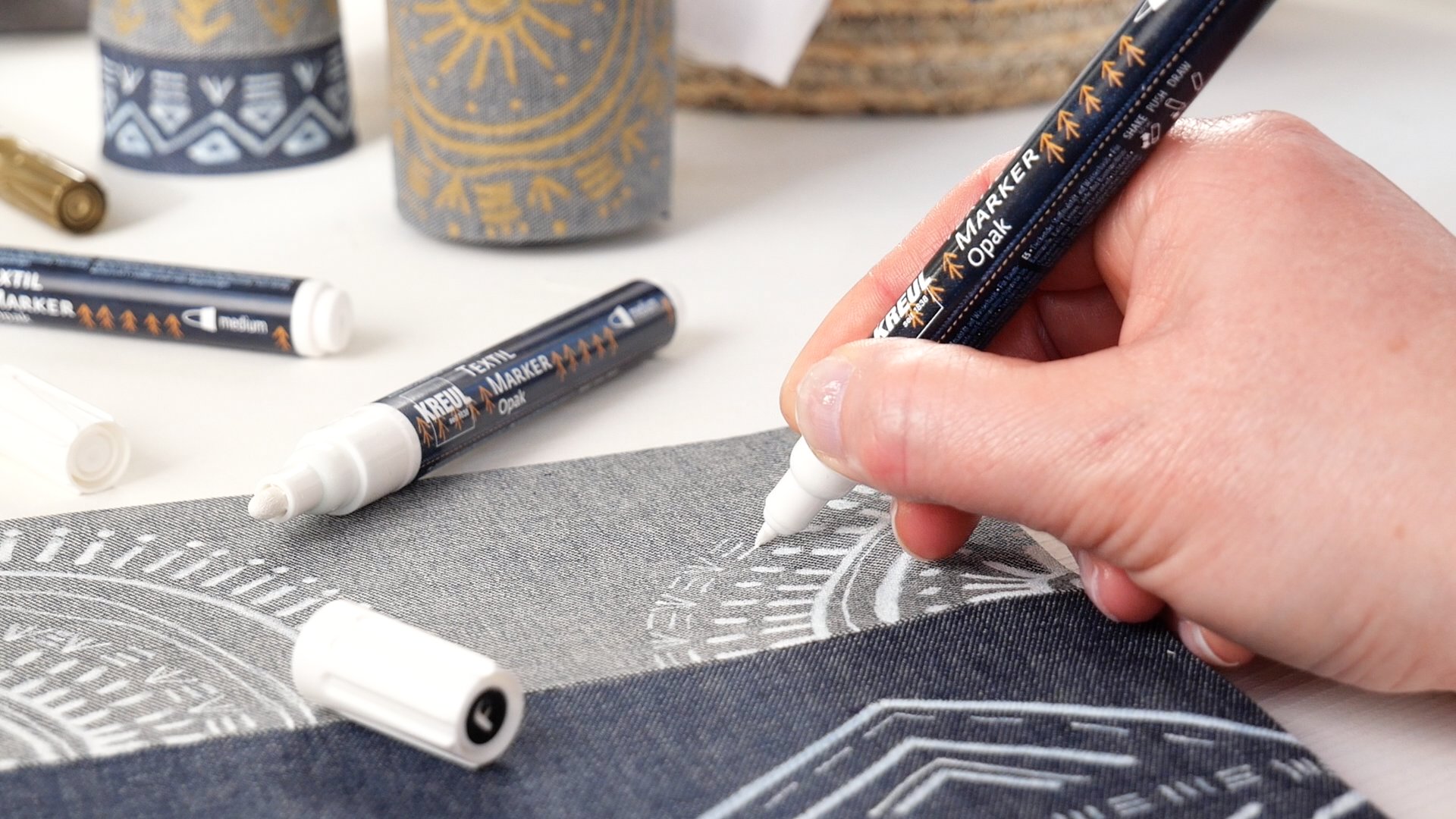 KREUL Textil Marker opak deckend Stoff Farbe helle dunkle Stoffe